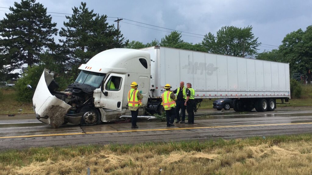 What to Expect from a Truck Accident Injury Attorney